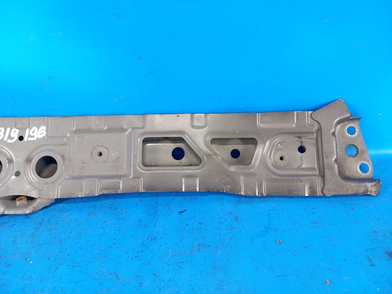 Панель передняя TOYOTA PRIUS 16- XW50