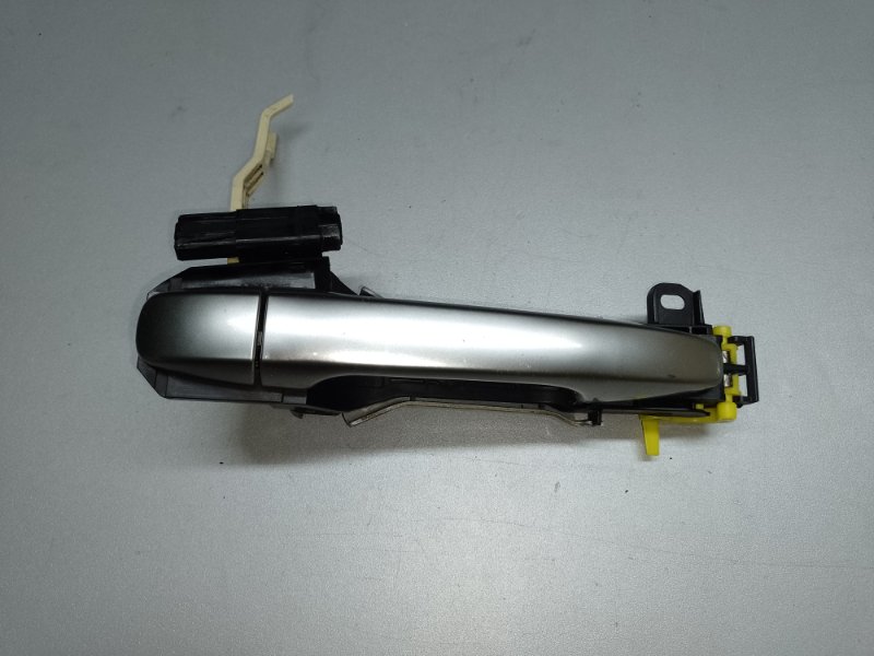 Запчасть ручка двери наружная задняя правая TOYOTA PRIUS - 30 09-17 2013 1.8 2ZRFXE 69211-74020-P2 Б/У Ручка двери наружная задняя правая TOYOTA PRIUS - 30 09-17 2013 1.8 2ZRFXE 69211-74020-P2 Б/У