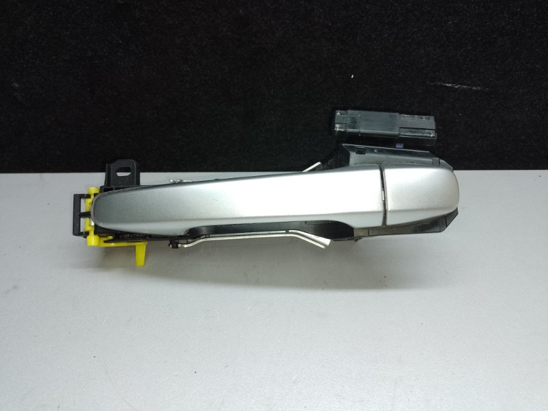 Запчасть ручка двери наружная задняя левая TOYOTA PRIUS - 30 09-17 69211-74020-P2 Б/У Ручка двери наружная задняя левая TOYOTA PRIUS - 30 09-17 69211-74020-P2 Б/У