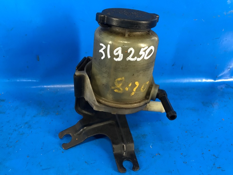 Бачок ГУР TOYOTA TUNDRA 07-13 2008 4.0 1GRFE 443600C050 Б/У