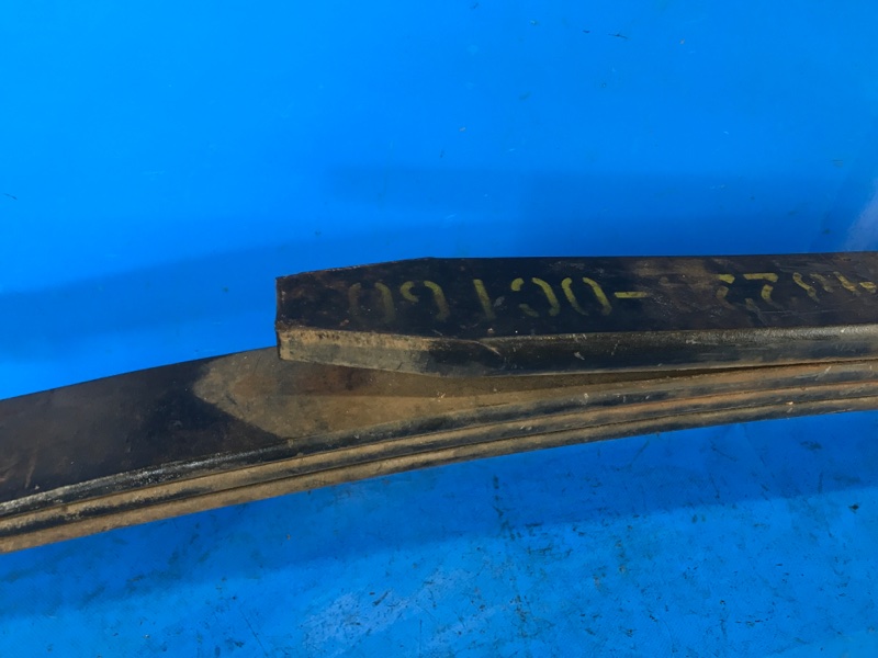 Рессора задняя правая TUNDRA 07-13 2008 4.0 1GRFE