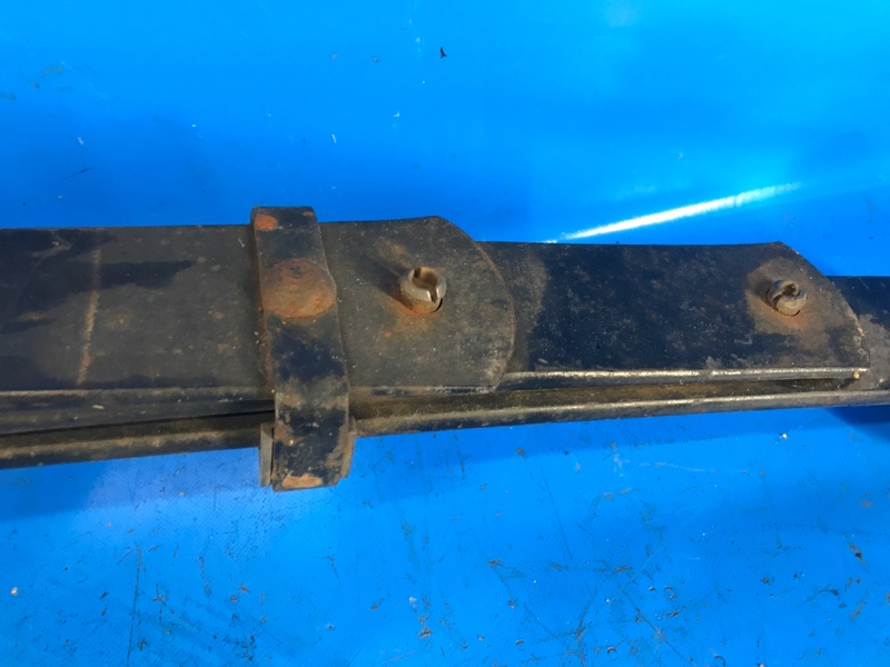 Рессора задняя левая TUNDRA 07-13 2008 4.0 1GRFE