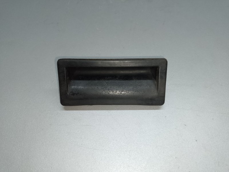 Запчасть кнопка открывания багажника наружная AUDI Q5 08-16 2015 8R CPMB 2.0 TFSI 5N0 827 566 T Б/У Кнопка открывания багажника наружная AUDI Q5 08-16 2015 8R CPMB 2.0 TFSI 5N0 827 566 T Б/У