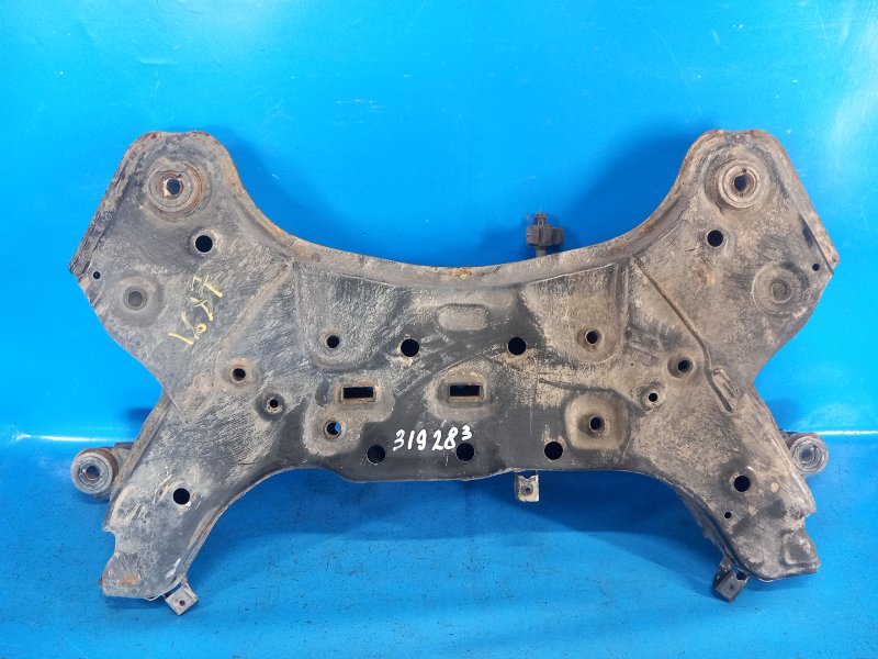 Балка передней подвески KIA SOUL PS 13-19 2016 1.6 G4FD 62405B2040 Б/У