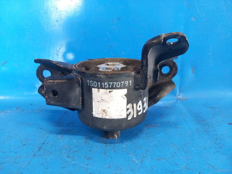 Запчасть подушка двигателя верхняя левая KIA SOUL PS 13-19 2016 1.6 G4FD 218303Z200 Б/У Подушка двигателя верхняя левая KIA SOUL PS 13-19 2016 1.6 G4FD 218303Z200 Б/У