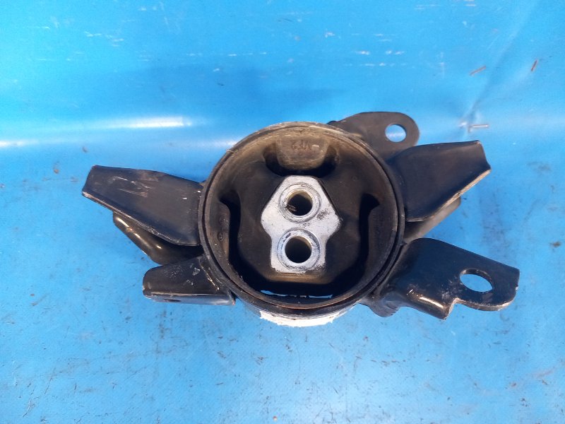 Подушка двигателя верхняя левая SOUL PS 13-19 2016 1.6 G4FD Подушка двигателя верхняя левая SOUL PS 13-19 2016 1.6 G4FD