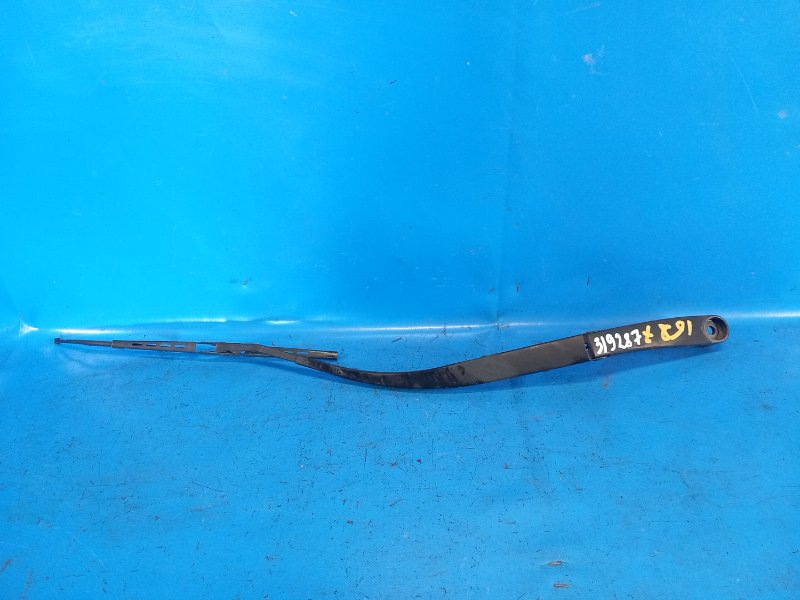 Поводок стеклоочистителя передний правый KIA SOUL PS 13-19 2016 1.6 G4FD 98302B2000 Б/У