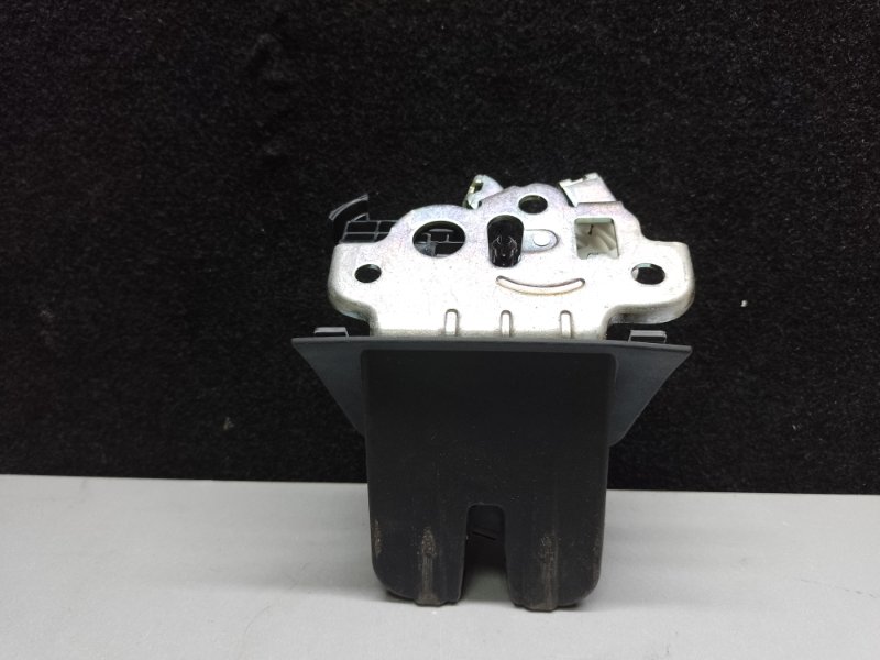 Замок крышки багажника Q5 08-16 2015 8R CPMB 2.0 TFSI