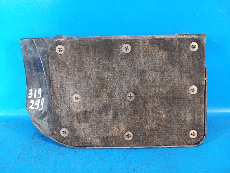 Запчасть защита днища передняя правая KIA SOUL PS 13-19 2016 1.6 G4FD 29120B2000 Б/У Защита днища передняя правая KIA SOUL PS 13-19 2016 1.6 G4FD 29120B2000 Б/У