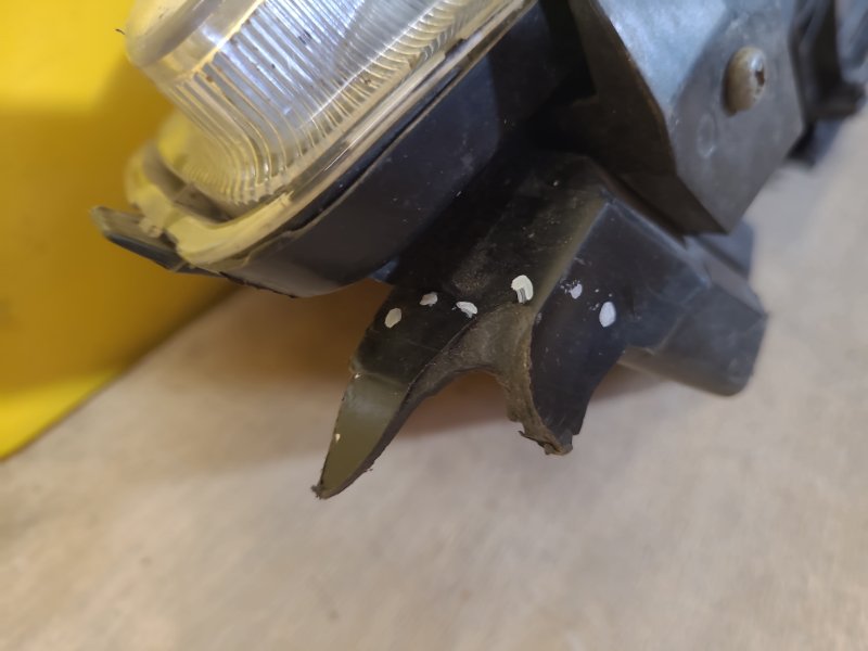 Фара левая COROLLA 150 06-13 Фара левая COROLLA 150 06-13