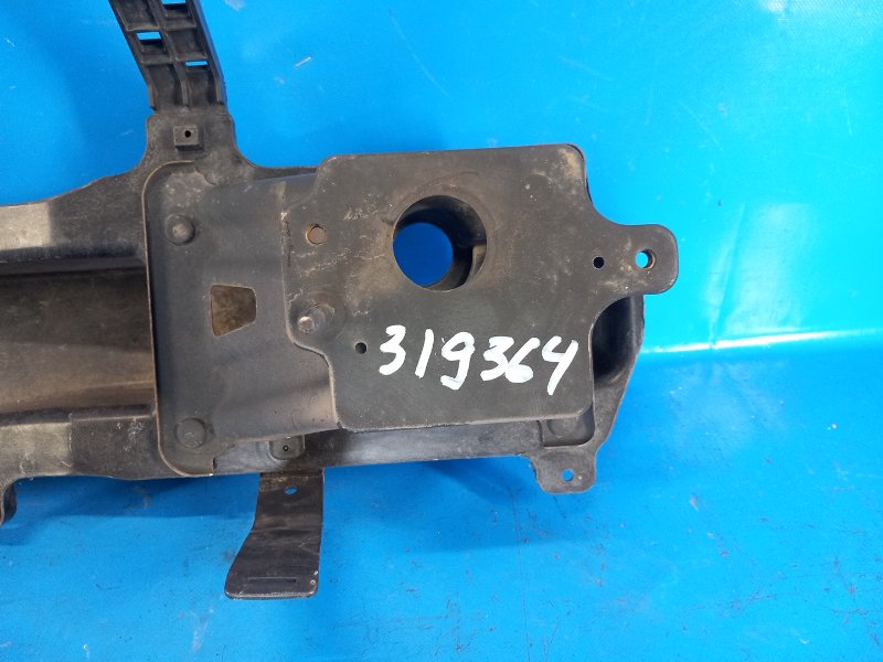 Кронштейн усилителя заднего бампера правый KIA SOUL PS 13-19 2016 1.6 G4FD 86642B2010 Б/У