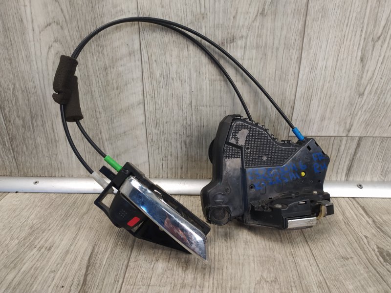 Замок двери передний правый SUZUKI KIZASHI 09-14 2010 Седан 2.4 82210-57L73 Б/У