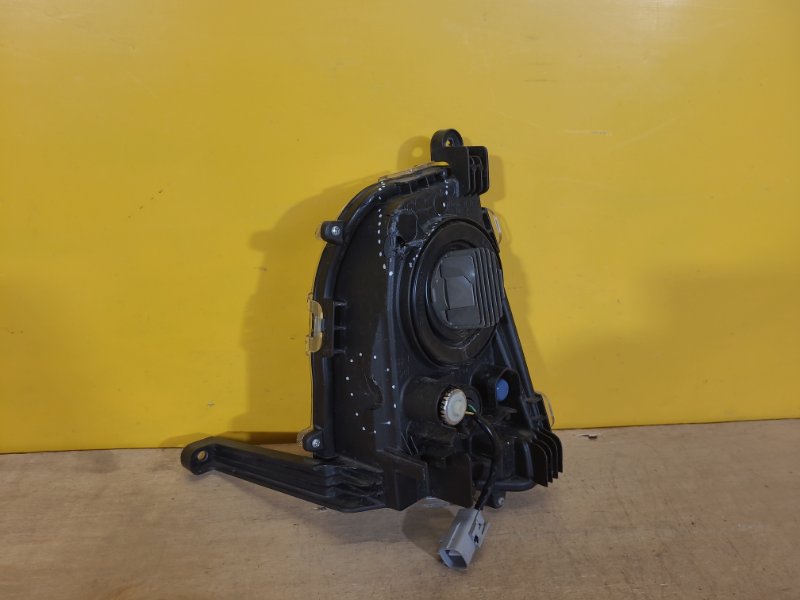 Дневной ходовой огонь правый PRIUS 16-