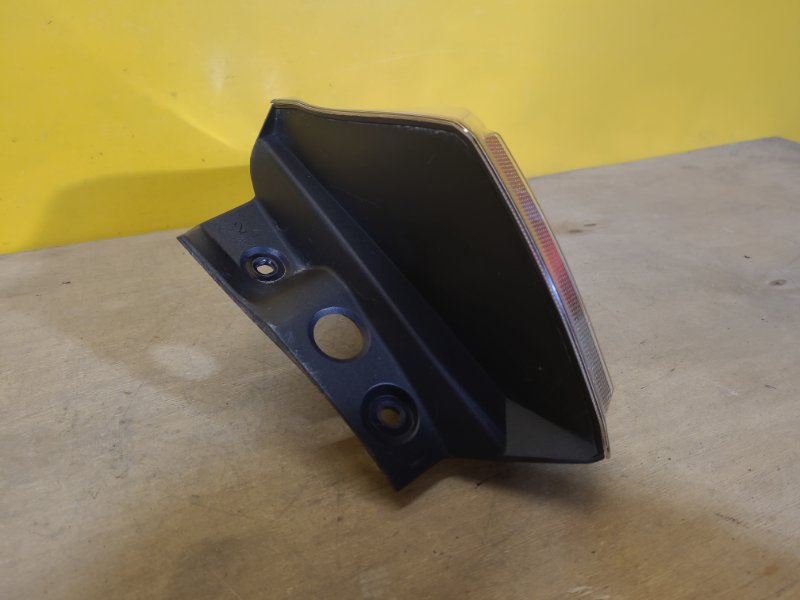 Фонарь наружный правый RAV4 13-19 Фонарь наружный правый RAV4 13-19