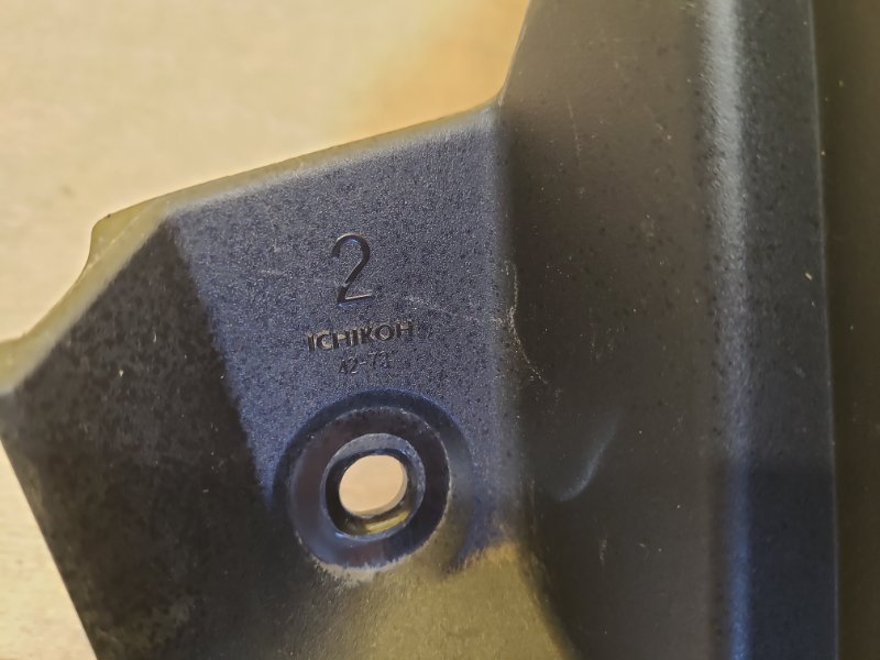 Фонарь наружный правый RAV4 13-19 Фонарь наружный правый RAV4 13-19