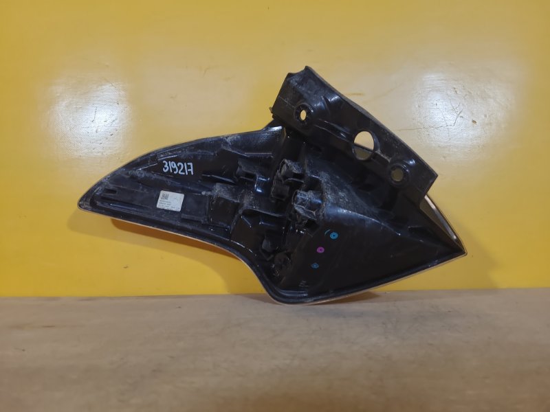 Фонарь наружный правый RAV4 13-19 Фонарь наружный правый RAV4 13-19