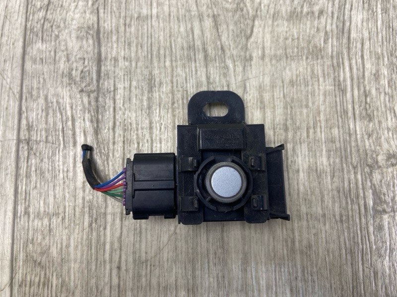 Запчасть датчик парктроника LEXUS ES350 06-12 2011 SEDAN 3.5 2GR-FE 8934133110J5 Б/У Датчик парктроника LEXUS ES350 06-12 2011 SEDAN 3.5 2GR-FE 8934133110J5 Б/У