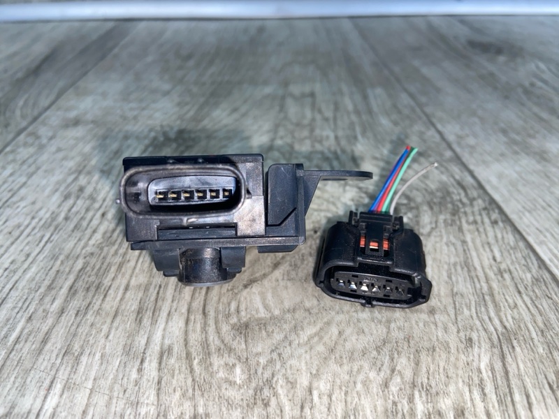 Датчик парктроника ES350 06-12 2011 SEDAN 3.5 2GR-FE Датчик парктроника ES350 06-12 2011 SEDAN 3.5 2GR-FE