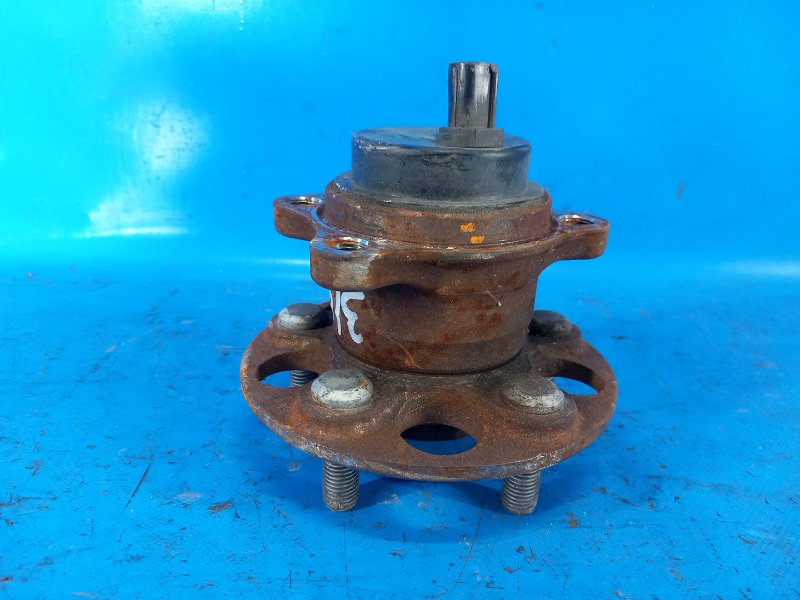 Ступица задняя PRIUS 16- 2017 XW50