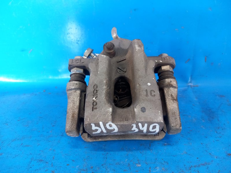 Суппорт тормозной задний левый TOYOTA PRIUS 16- 2017 XW50 4785047110 Б/У