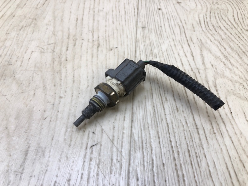 Датчик температуры охлаждающей жидкости TOYOTA TUNDRA 07-13 2008 4.0 1GRFE 8942233030 Б/У