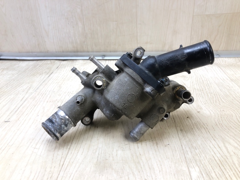 Запчасть корпус термостата TOYOTA TUNDRA 07-13 2008 4.0 1GRFE 163230P020 Б/У Корпус термостата TOYOTA TUNDRA 07-13 2008 4.0 1GRFE 163230P020 Б/У