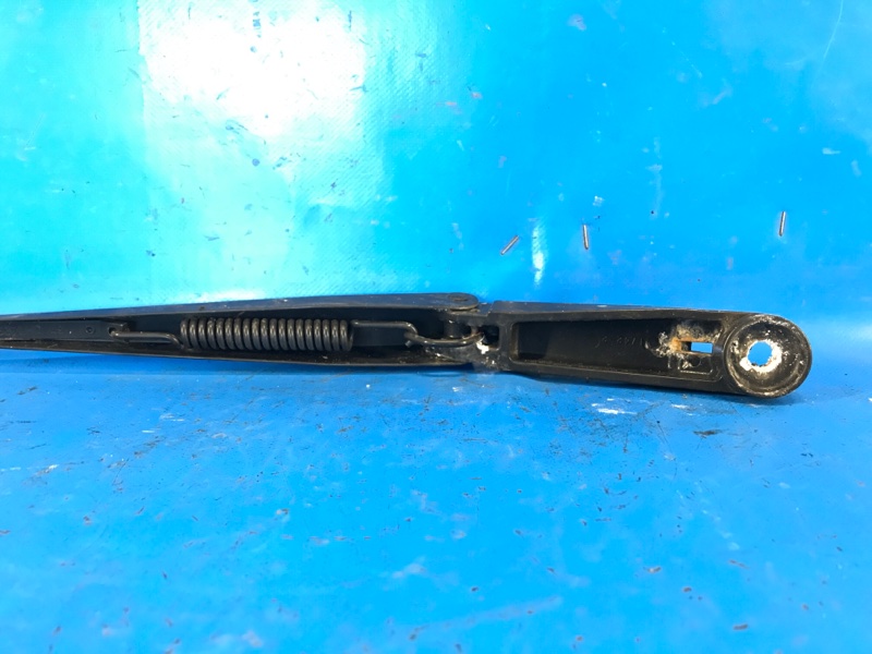 Поводок стеклоочистителя передний правый NISSAN PATHFINDER R51 04-14 R51 4.0 VQ40DE