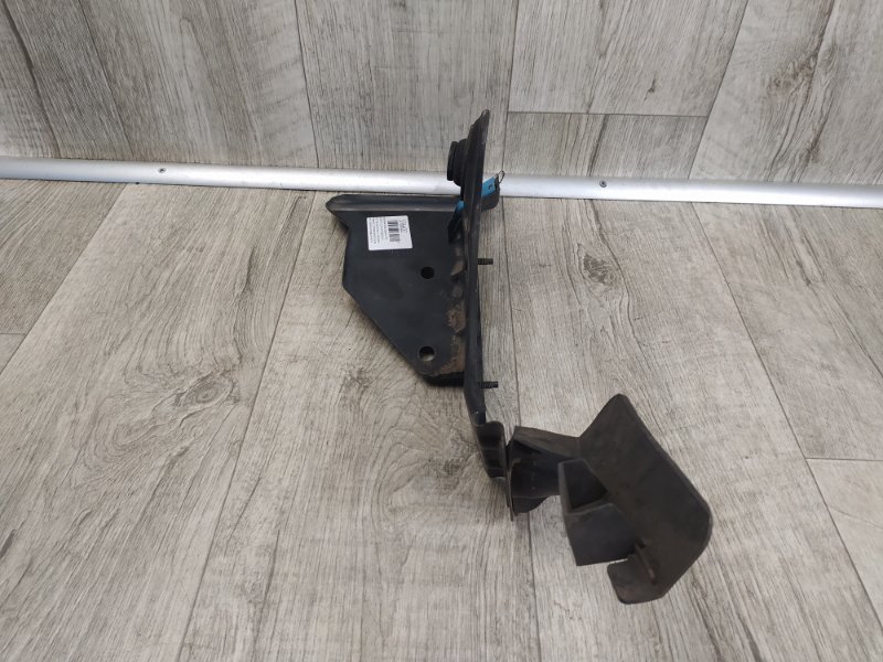 Крепление балки подвески левое G25/G35/G37/Q40 06-14