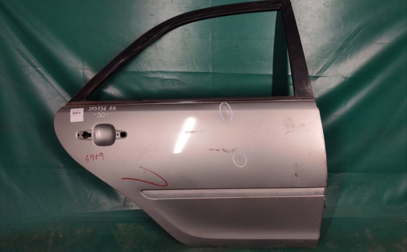 Запчасть дверь задняя правая TOYOTA CAMRY 30 02-06 2006 Седан 2.4 2AZFE 67003-AA040 Б/У Дверь задняя правая TOYOTA CAMRY 30 02-06 2006 Седан 2.4 2AZFE 67003-AA040 Б/У