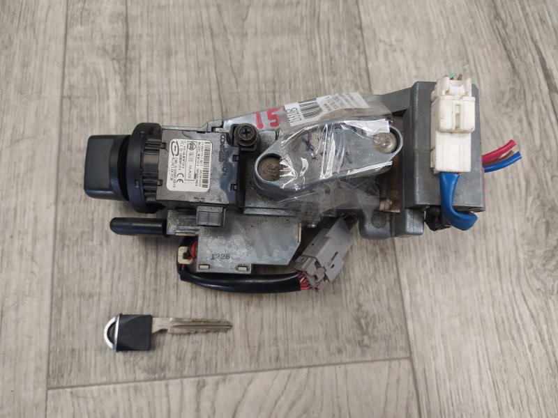 Замок зажигания NISSAN X-TRAIL T31 07-14 D8700JH127 Б/У