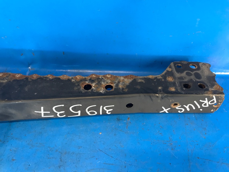 Балка под радиатор PRIUS PLUS 11-14 2013 ZVW41L 1.8 2ZRFXE