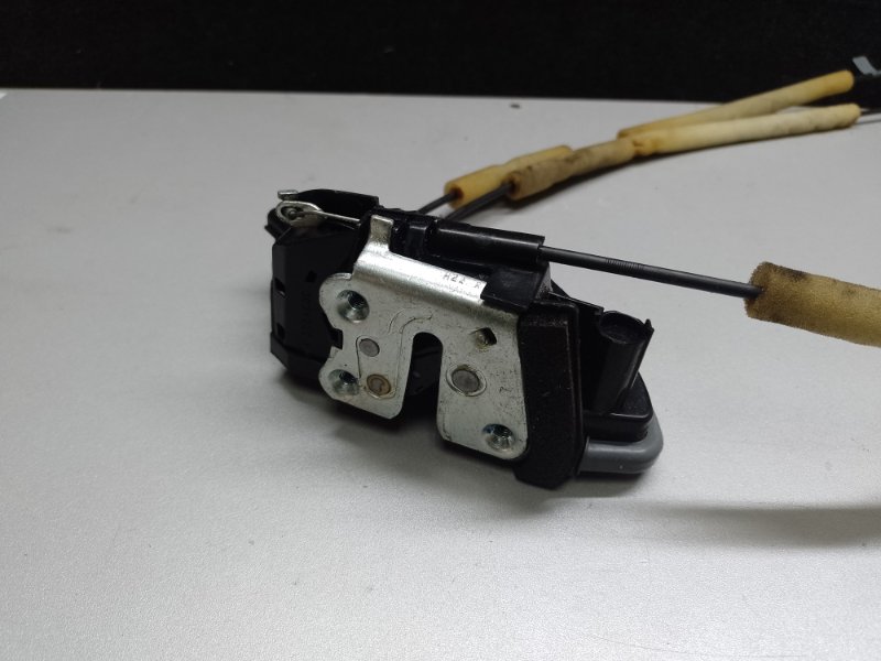 Замок двери задний левый NISSAN X-TRAIL/ROGUE T32 13-20 82501-4BA0B Б/У