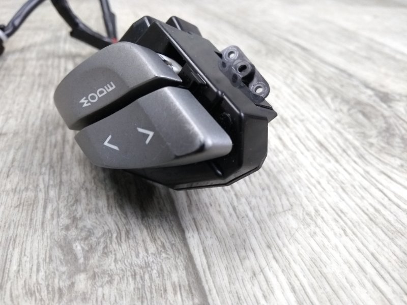 Кнопки на руль TRIBECA B9 05-07