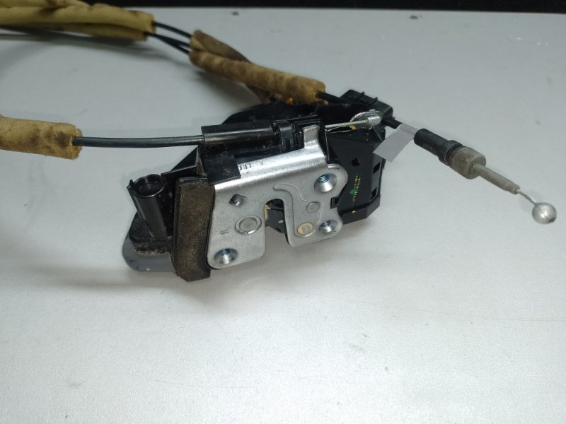 Замок двери задний правый NISSAN X-TRAIL/ROGUE T32 13-20 2015 T32 2.5 QR25DE 82500-4BA0A Б/У