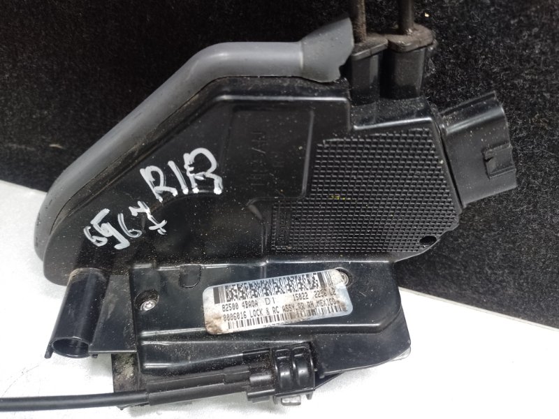 Замок двери задний правый X-TRAIL/ROGUE T32 13-20 2015 T32 2.5 QR25DE