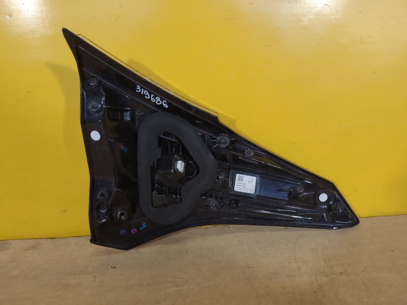 Фонарь внутренний правый RAV4 13-19 Фонарь внутренний правый RAV4 13-19