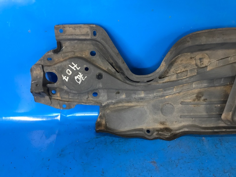 Поддон механизма дворников PRIUS 16- 2016 1.8 2ZRFXE