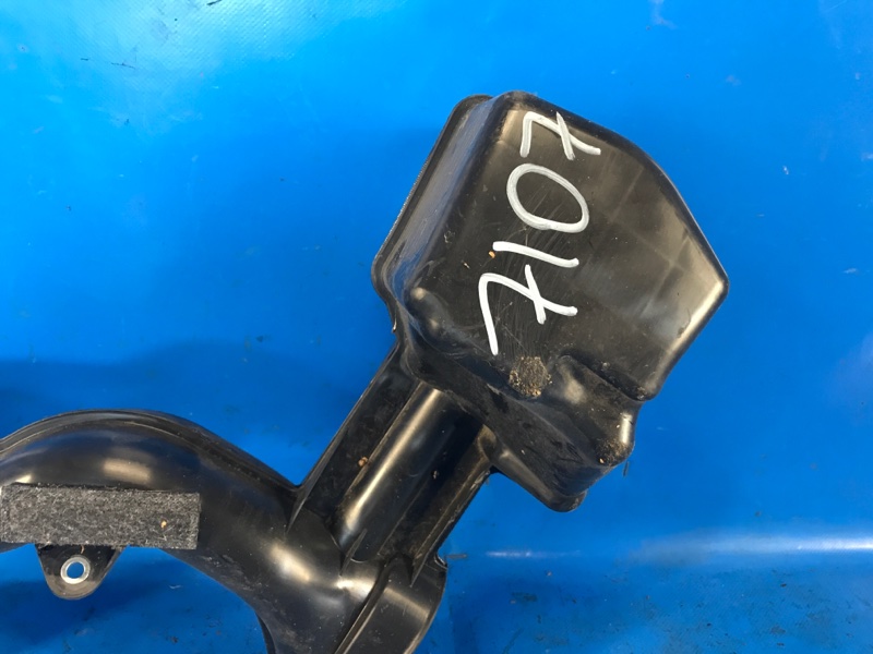 Резонатор воздушного фильтра PRIUS 16- 2016 1.8 2ZRFXE