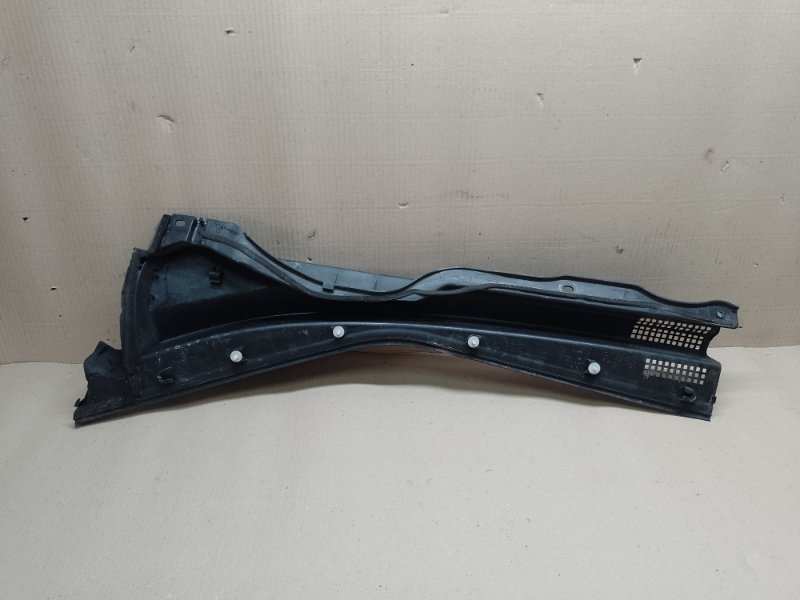 Пластик под лобовое стекло / Жабо правый ACCORD COUPE 03-07 2003 J30A4 Пластик под лобовое стекло / Жабо правый ACCORD COUPE 03-07 2003 J30A4