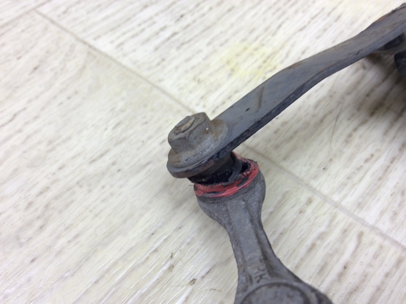 Датчик положения кузова задний GS350 GS300 05-11