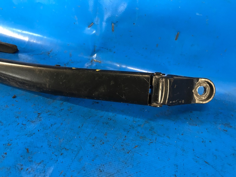 Поводок стеклоочистителя передний правый IS250/350 05-13 2009 GSE21L 3.5 2GR-FSE