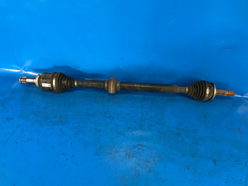 Запчасть привод передний правый TOYOTA PRIUS - 30 09-17 2012 ZVW30 1.8 2ZRFXE 4341047030 Б/У Привод передний правый TOYOTA PRIUS - 30 09-17 2012 ZVW30 1.8 2ZRFXE 4341047030 Б/У