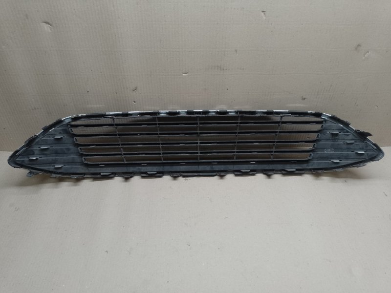 Решетка радиатора FOCUS 10-18