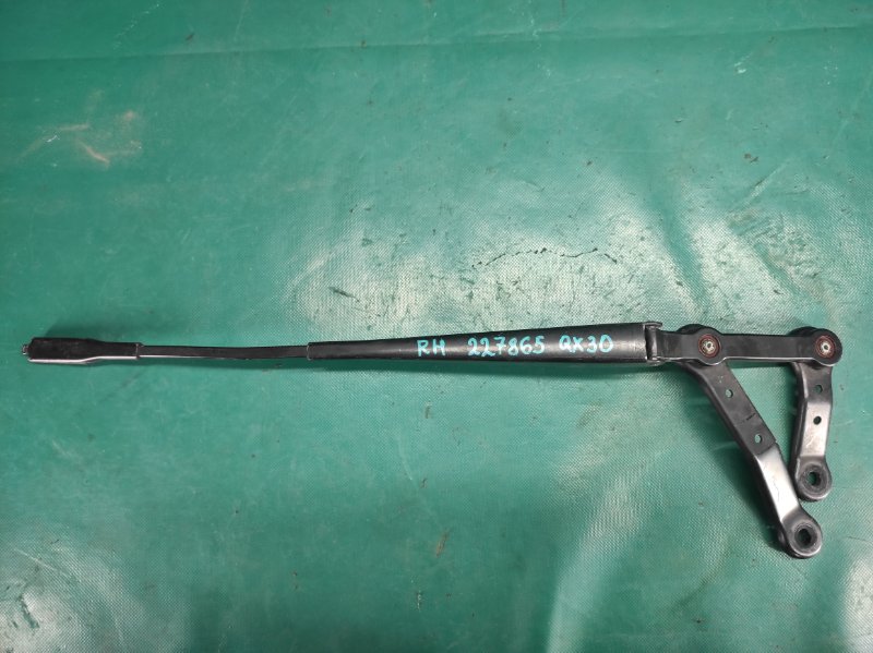 Поводок стеклоочистителя передний правый INFINITI QX30 16-20 2019 Внедорожник 2.0 20PET 28886-5DF0A Б/У