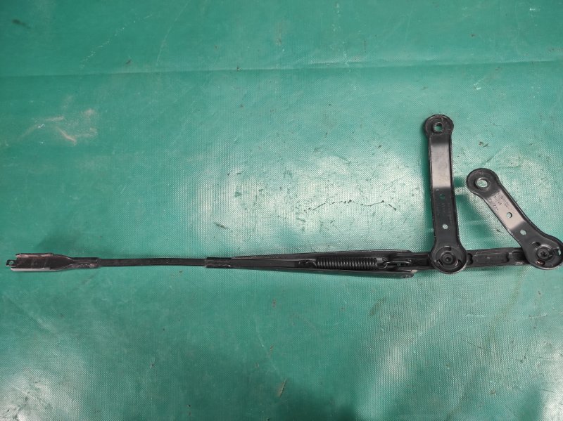 Поводок стеклоочистителя передний правый INFINITI QX30 16-20 Внедорожник 2.0 20PET