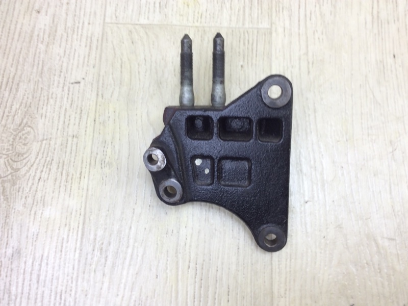 Кронштейн двигателя правый SONATA YF 10-14 2014 YF 2.0 G4KH