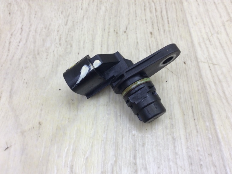 Датчик положения распредвала SONATA YF 10-14 2014 YF 2.0 G4KH Датчик положения распредвала SONATA YF 10-14 2014 YF 2.0 G4KH