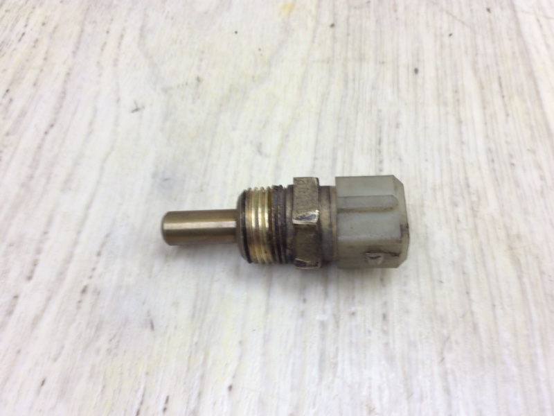 Датчик температуры масла ДВС SONATA YF 10-14 2014 YF 2.0 G4KH