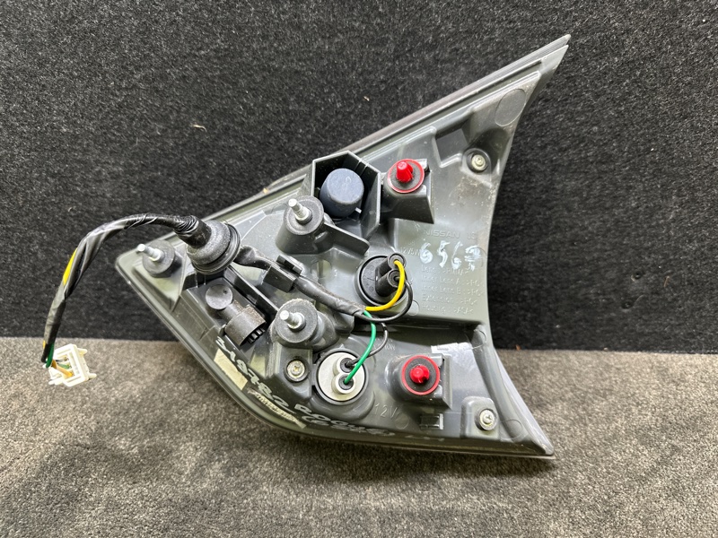 Фонарь внутренний левый NISSAN X-TRAIL/ROGUE T32 13-20 T32 2.5 QR25DE