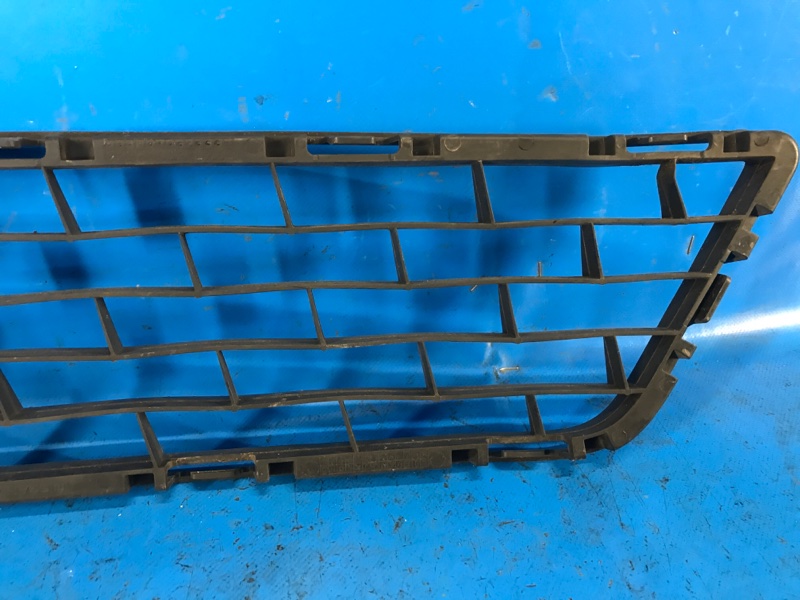 Решетка переднего бампера SENTRA B17 12-21 2015 B17 1.8 MRA8DE